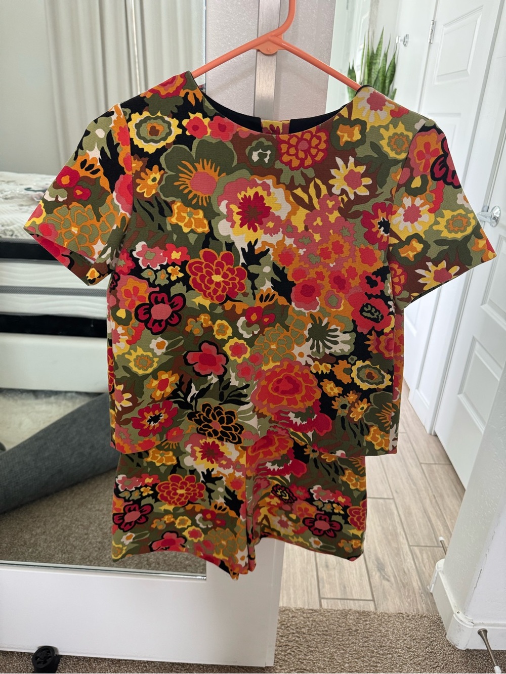 Zara Olive Multi Floral Short Sleeve Crop Top